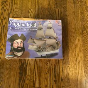 Lindberg Captain Kidd Pirate Ship Model Kit - White and Brown The Box Is Sealed